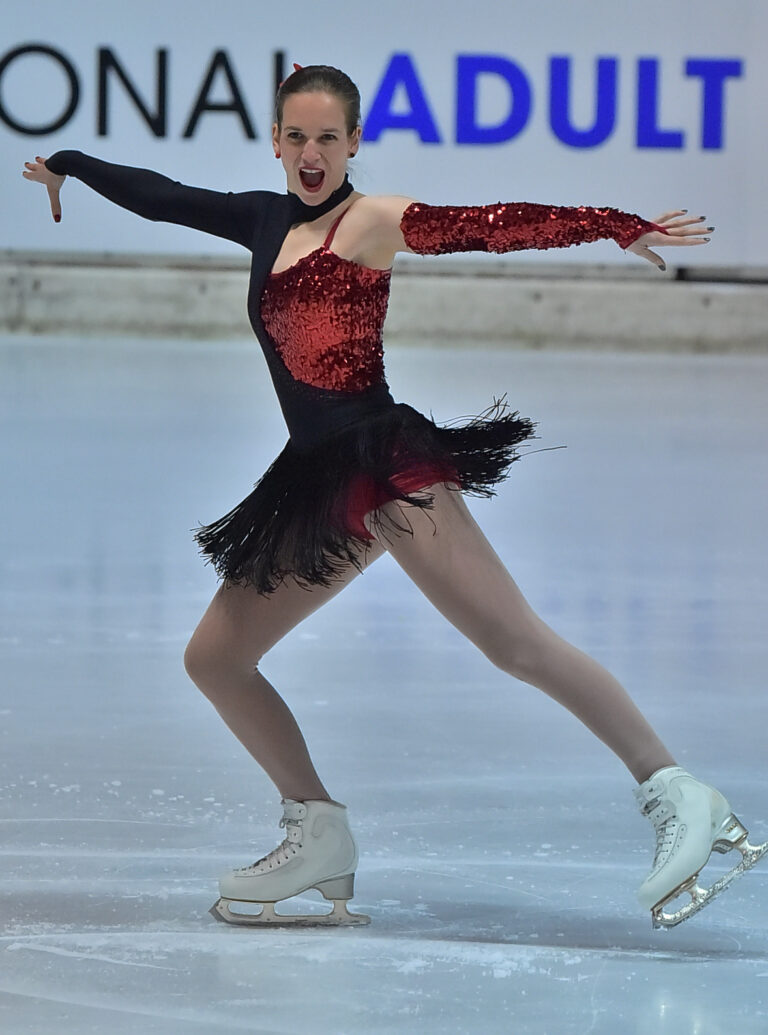 Vivian Mai in MÖBIUS KODSTÜM , adults comptition Obersdorf